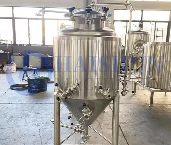 300L発酵タンク